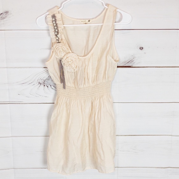 Anthropologie Tops - anthropologie MINE boho cream top w flowers M